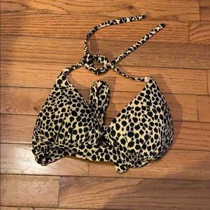 victoria’s secret swim top.